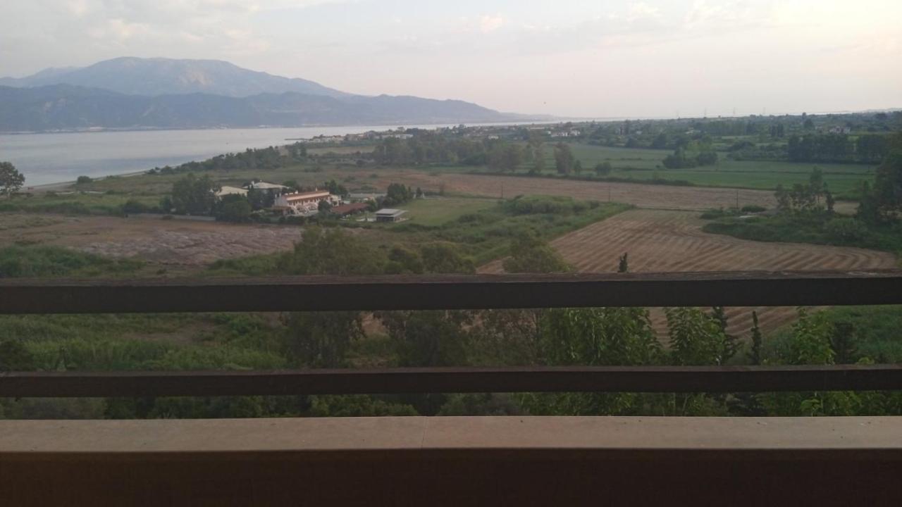 Majestic View Resort نافبكْتوس المظهر الخارجي الصورة