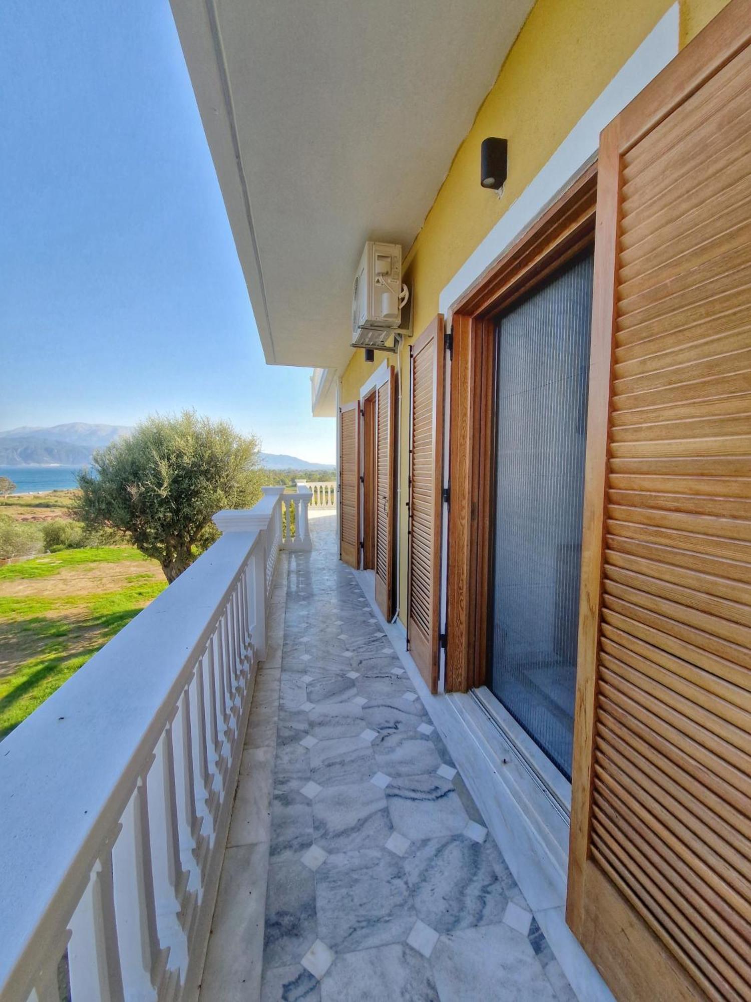 Majestic View Resort نافبكْتوس المظهر الخارجي الصورة