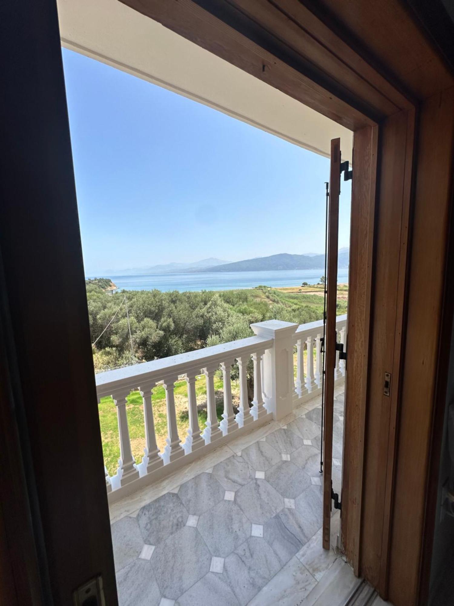 Majestic View Resort نافبكْتوس المظهر الخارجي الصورة